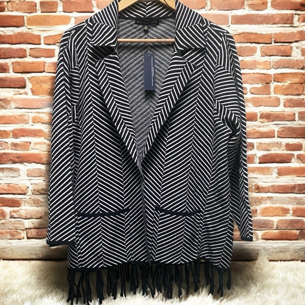 Women’s Adrienne Vittadini Black & White Chevron Open Front Cardigan Fringe Hem